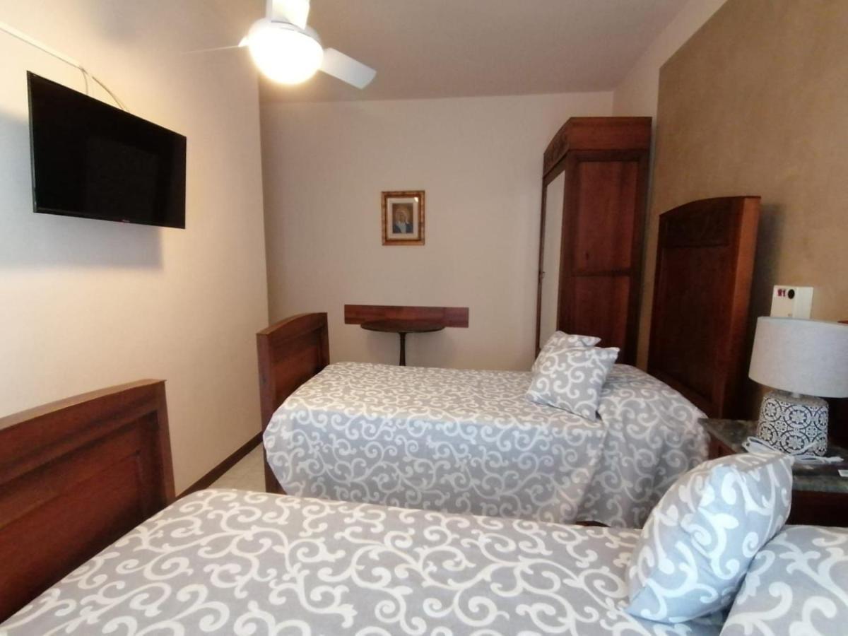 Hotel Fiore & Fiocchi Podenzano ภายนอก รูปภาพ